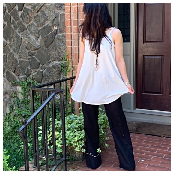 ✨LAST✨Off white reversible tank loose fit tunic - Picture 5 of 7